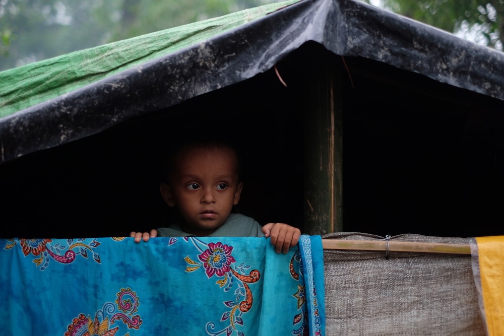 Bangladeş’te Rohingyalı Müslümanların Bulunduğu Kamplara Giriş Çıkış Yasaklandı