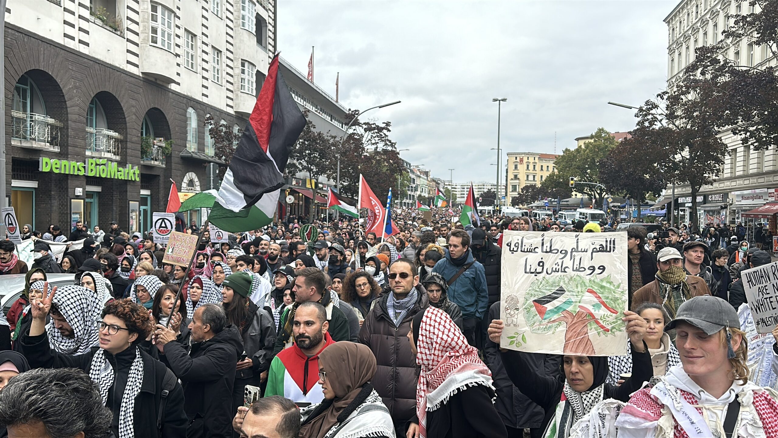 Avrupa’da Yüzbinlerce Kişi Gazze İçin Yürüdü