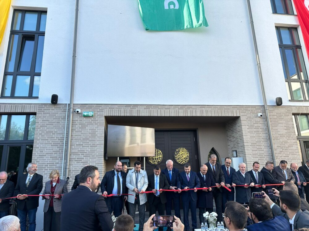 IGMG Neuenrade Mevlana Camii Dualarla Açıldı